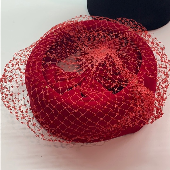 Velvet vintage box hat - Picture 3 of 5